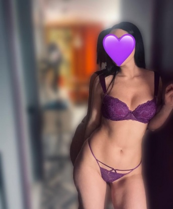 У меня множество услуг, которые расскажу чуть позже 😉 Я опытная и знаю, как доставить тебе настоящее удовольствие. Мои нежные руки и губы позволят тебе забыть о всех проблемах и погрузиться в мир блаженства. Встреча со мной станет для тебя незабываемым событием, а мои фото докажут это. Я живу в Москве и готова к приятной встрече прямо сейчас. Не упусти шанс испытать все самое лучшее со мной. Жду тебя! 💋 Ксения